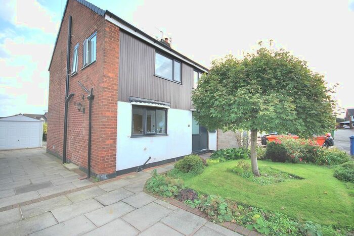 3 Bedroom Semi-Detached House To Rent In Sandfield Crescent, Warrington, WA3