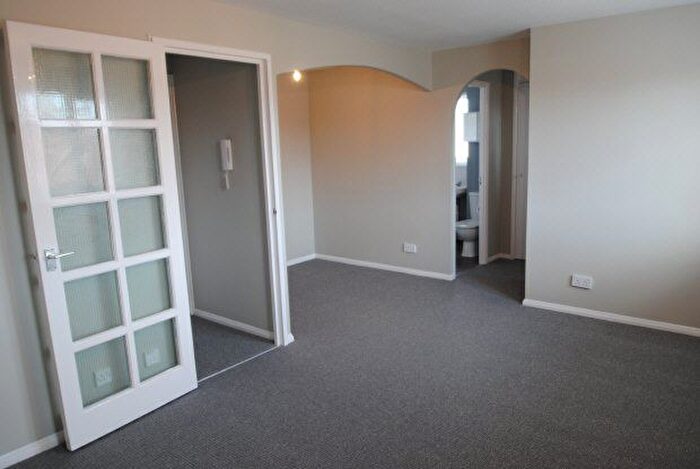 Studio To Rent In Verona Court, Myers Lane, SE14