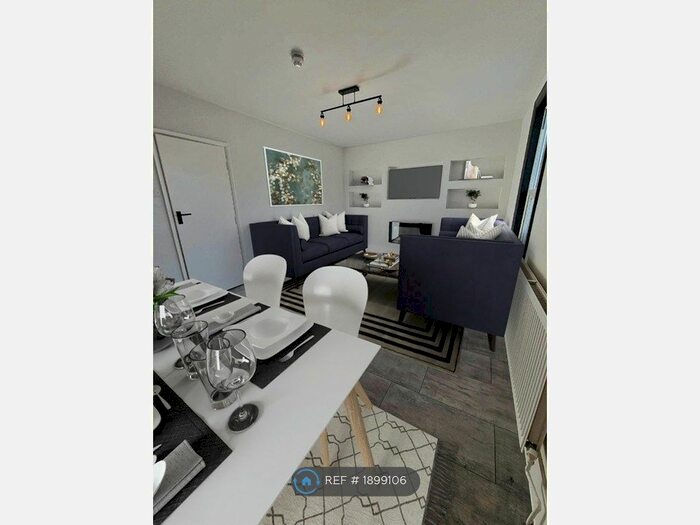 2 Bedroom Flat To Rent In Gravesend, Kent, DA12