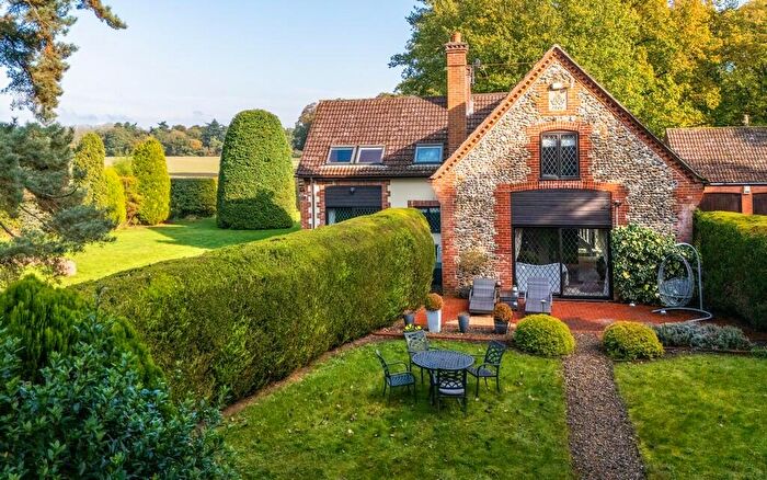 6 Bedroom Detached House For Sale In Quidenham, NR16