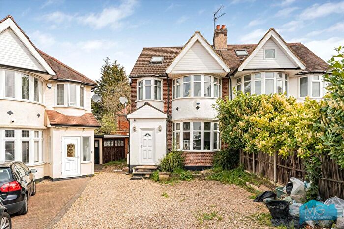 5 Bedroom Semi-Detached House For Sale In Maxwelton Close, Milll Hill, London, NW7