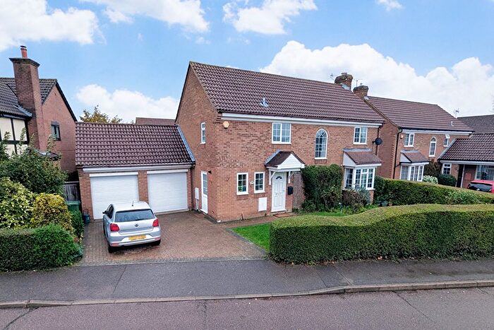 4 Bedroom Detached House For Sale In The Copse, Hemel Hempstead, HP1