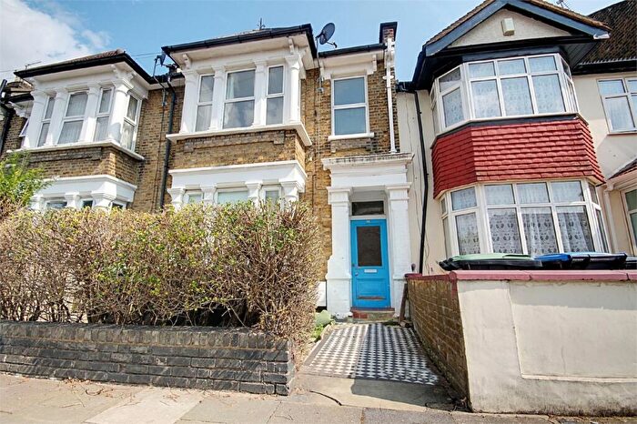 2 Bedroom Flat To Rent In Latymer Road, London, N9