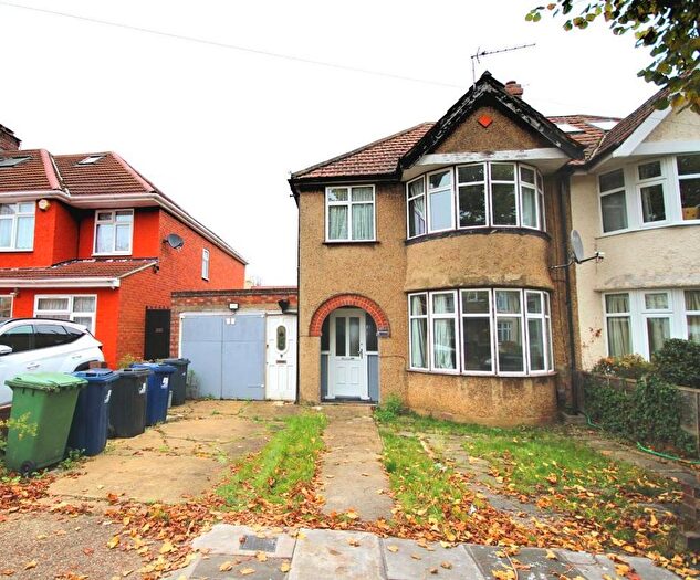 4 Bedroom Semi-Detached House To Rent In Eastcote Avenue, Greenford, UB6