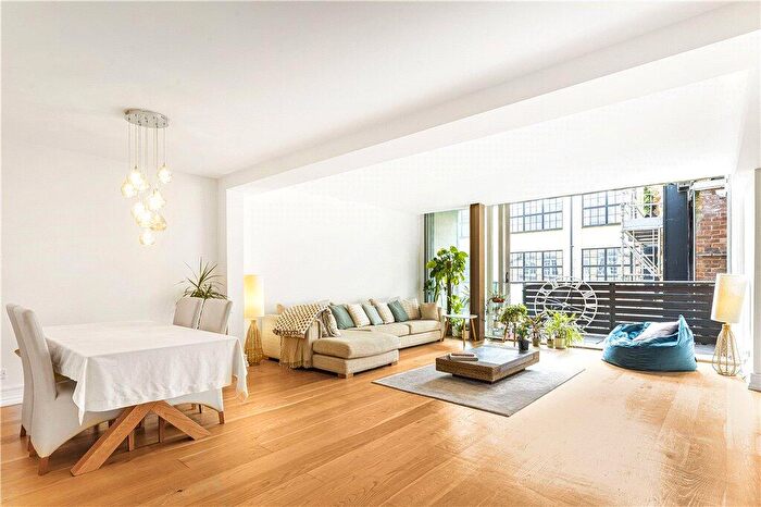 2 Bedroom Apartment For Sale In Martha's Buildings, London, EC1V