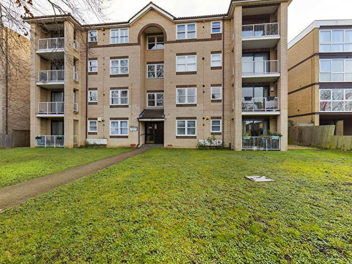 1 Bedroom Flat To Rent In Richfield Court, Hayne Road, Beckenham, Kent, BR3