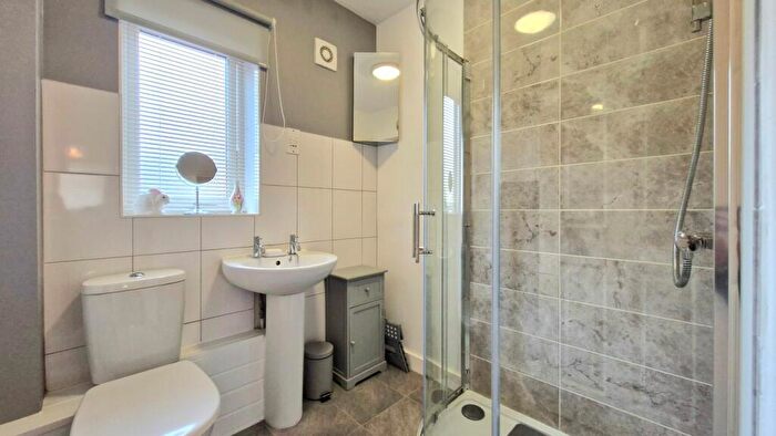 2 Bedroom End Of Terrace House For Sale In Drift Avenue, Stamford, PE9