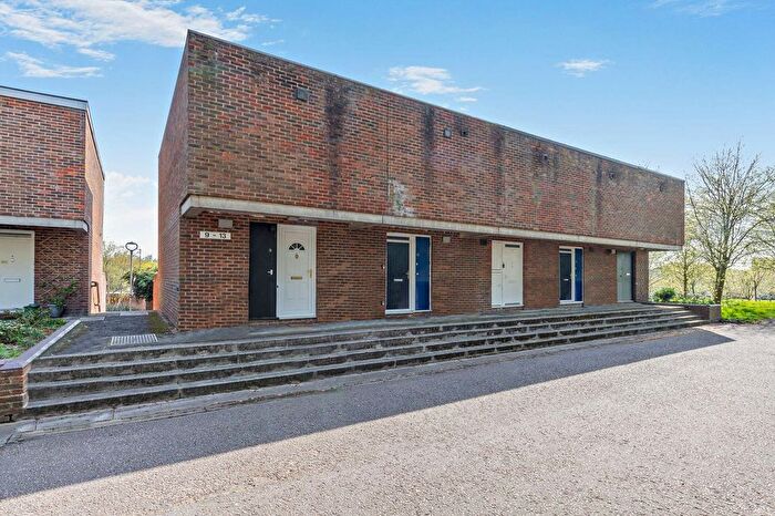 1 Bedroom Terraced House For Sale In Old Groveway, Simpson, Milton Keynes, MK6