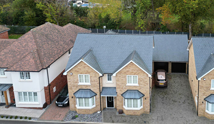 5 Bedroom Detached House For Sale In Chase Mews, The Chase, Benfleet, SS7