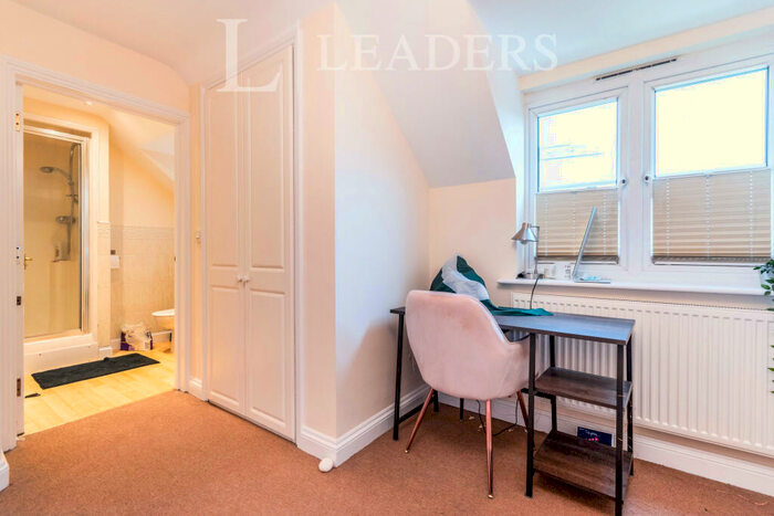 2 Bedroom Apartment To Rent In Games Yard, Stevenage, SG1
