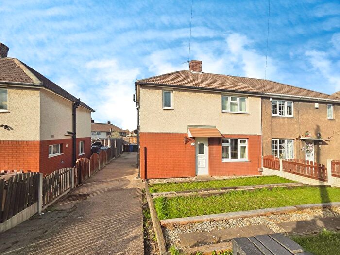 3 Bedroom Semi-Detached House For Sale In Oldroyd Avenue, Barnsley, S72