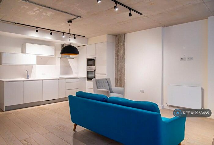 2 Bedroom Flat To Rent In Belgrade Road, London, N16