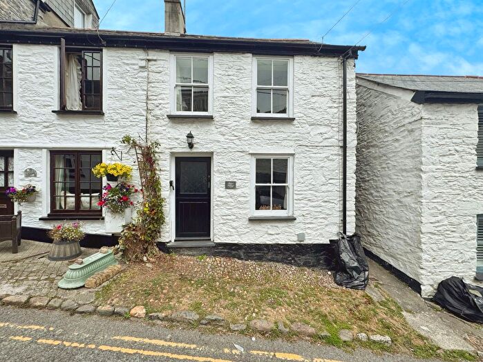 2 Bedroom End Of Terrace House For Sale In West Looe Hill, Looe, Cornwall, PL13