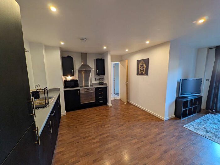 1 Bedroom Flat To Rent In Kings Road, Swansea, SA1