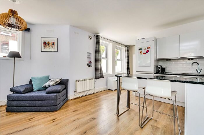 Studio To Rent In Oakhill Road, East Putney, SW15