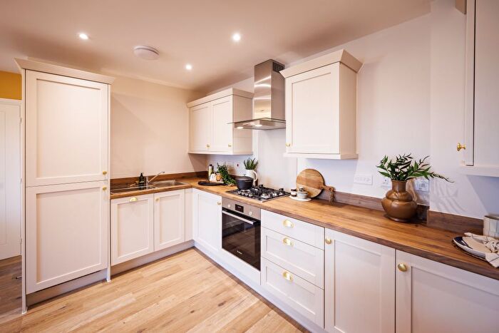 2 Bedroom Flat For Sale In Carribine Close, Exeter, EX2