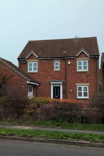 4 Bedroom Detached House To Rent In Plymouth Close, Gainsborough, DN21