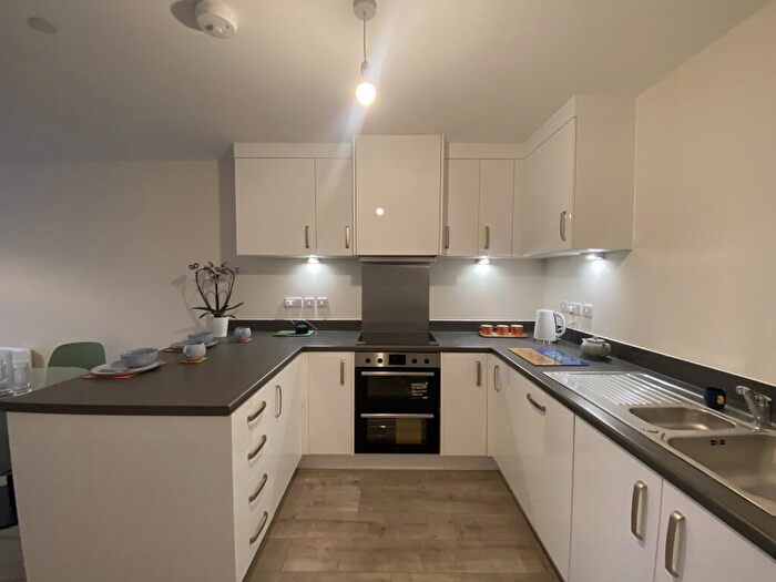 2 Bedroom Flat To Rent In Station Road, Corby, NN17