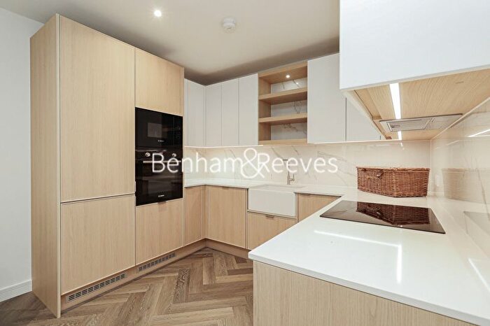 2 Bedroom Flat To Rent In Bower House, West Hendon, NW9