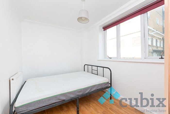 2 Bedroom Maisonette To Rent In Hendre Road, Elephant And Castle, SE1