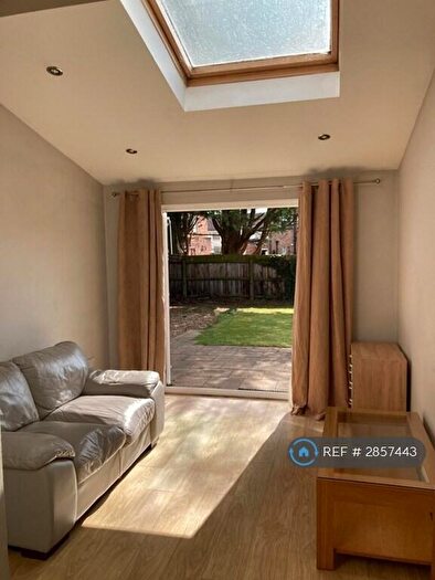 2 Bedroom Flat To Rent In Hurrell Road, Cambridge, CB4