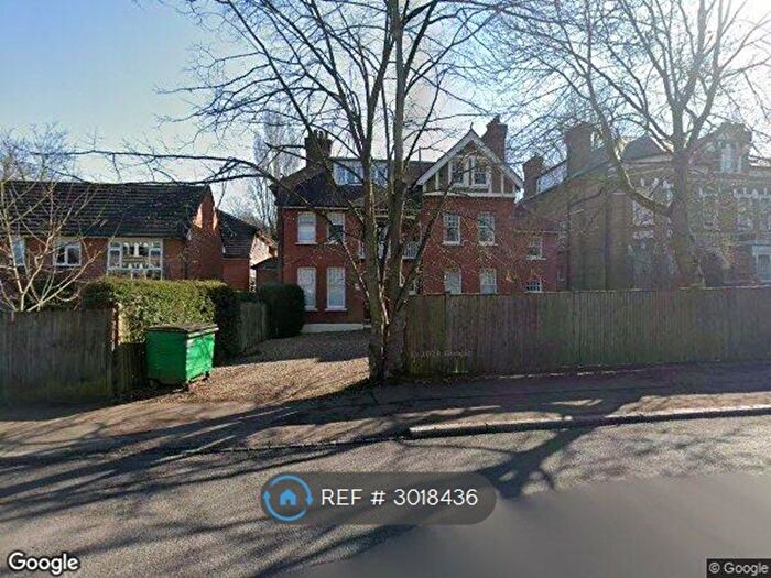 1 Bedroom Flat To Rent In Hastings Court, London, SE19