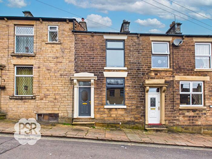 3 Bedroom Terraced House For Sale In Bridge Street, New Mills, SK22