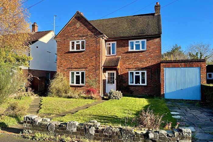 3 Bedroom Detached House For Sale In Grove Way, Esher, KT10