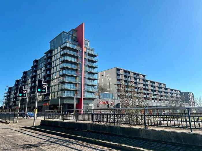 1 Bedroom Apartment To Rent In Sapphire House, Vizion, MK9