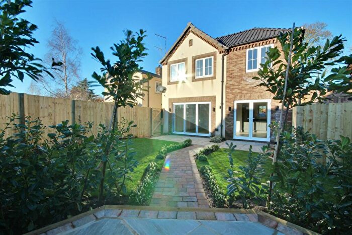 3 Bedroom Detached House For Sale In Church Road, Molescroft, Beverley, HU17