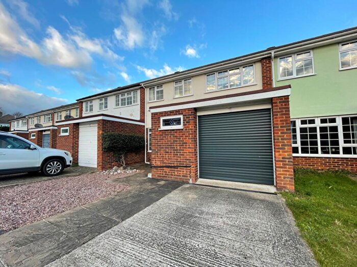 4 Bedroom Terraced House To Rent In Llanaway Close, Godalming, Surrey, GU7