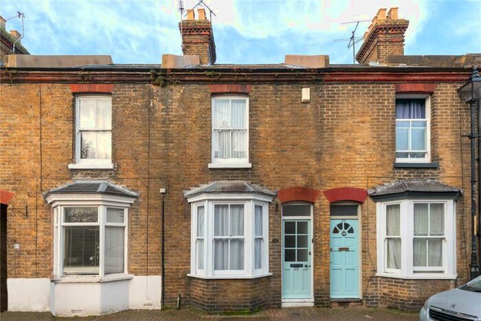 3 Bedroom Terraced House To Rent In St. Peters Grove, Canterbury, Kent, CT1