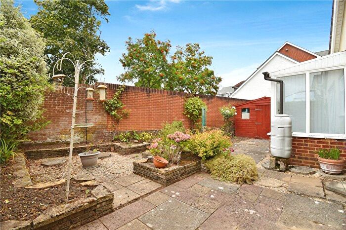 2 Bedroom Detached Bungalow For Sale In Bridge Road, Romsey, Hampshire, SO51
