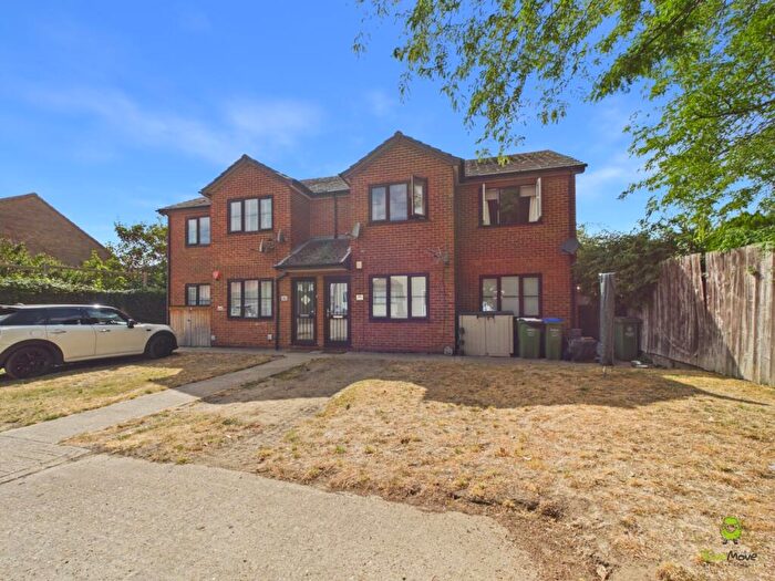 2 Bedroom Flat For Sale In Princes Street, Bexleyheath, DA7