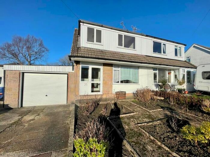 3 Bedroom Semi-Detached House To Rent In Harewood Crescent, Oakworth, Keighley, West Yorkshire BD22