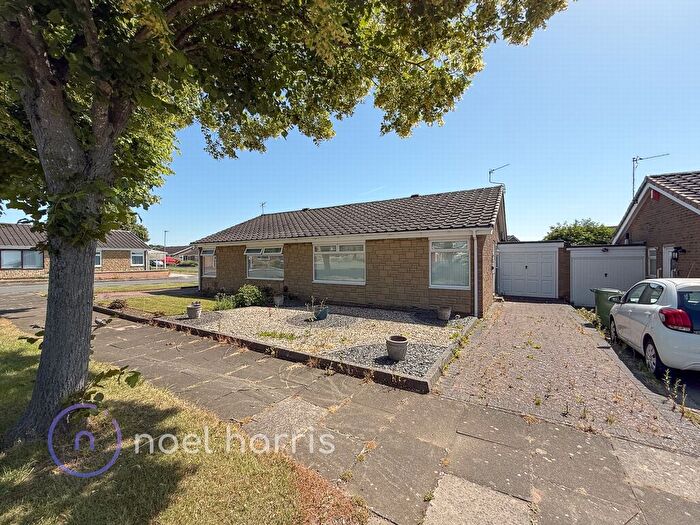 2 Bedroom Bungalow For Sale In Gresham Close, Southfield Green, NE23