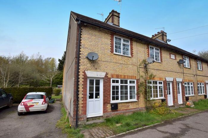 3 Bedroom Cottage To Rent In Chart Hill Road, Chart Sutton, Maidstone, ME17