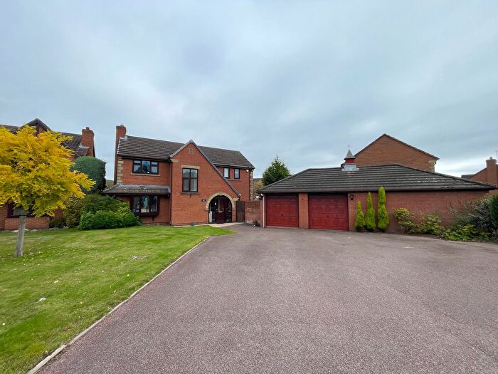 4 Bedroom Detached House To Rent In Heritage Court, Lichfield, WS14