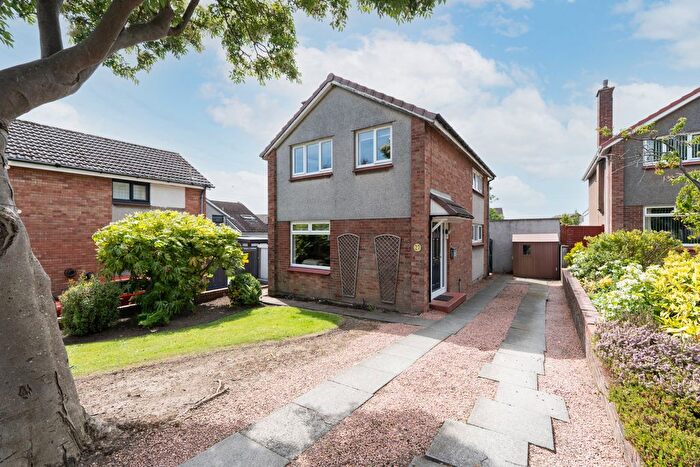 3 Bedroom Detached House For Sale In Barassie Drive, Kirkcaldy, KY2
