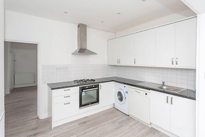 3 Bedroom Terraced House To Rent In Leavesden Road, Watford, WD24