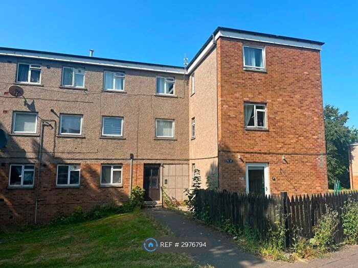 2 Bedroom Flat To Rent In Charleston Drive, Dundee, DD2