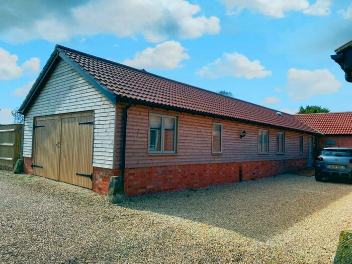 4 Bedroom Barn Conversion To Rent In Wareham, BH20