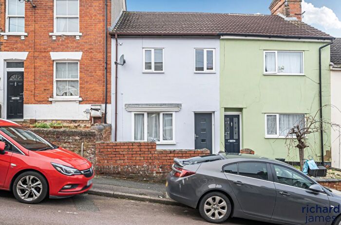 3 Bedroom Terraced House For Sale In Western Street, Old Town, Swindon, SN1