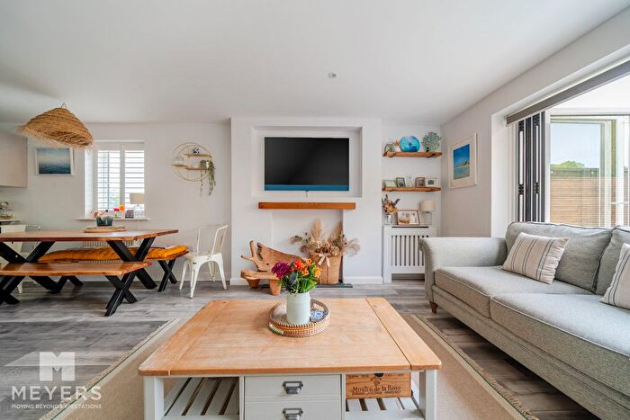 3 Bedroom Semi-detached House For Sale In Castlemain Gardens, Upton, Poole, BH16