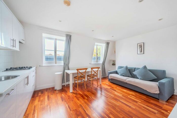 1 Bedroom Flat To Rent In Chepstow Road, Notting Hill, London, W2