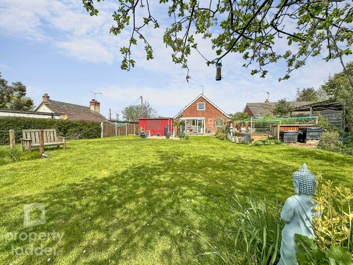 3 Bedroom Detached House For Sale In Shirley Close, Frettenham, NR12