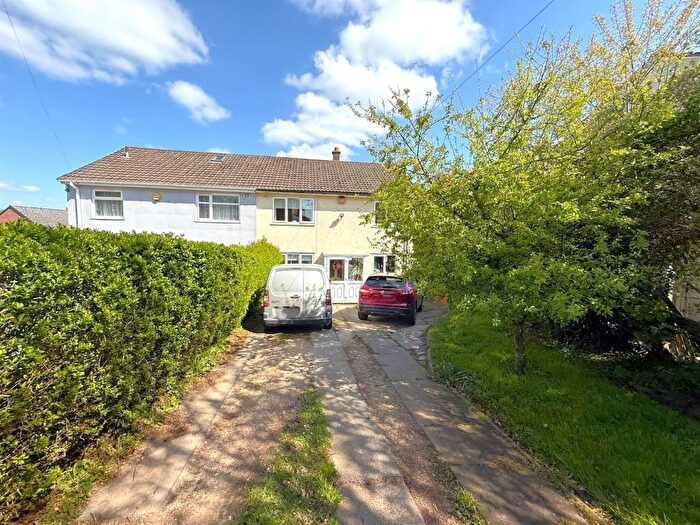 4 Bedroom Semi Detached House For Sale In Primrose Hill, Kings Norton, Birmingham, B38