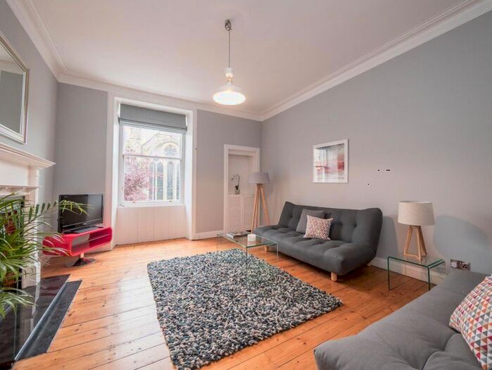1 Bedroom Flat To Rent In Lorne Street, Leith Walk EH6