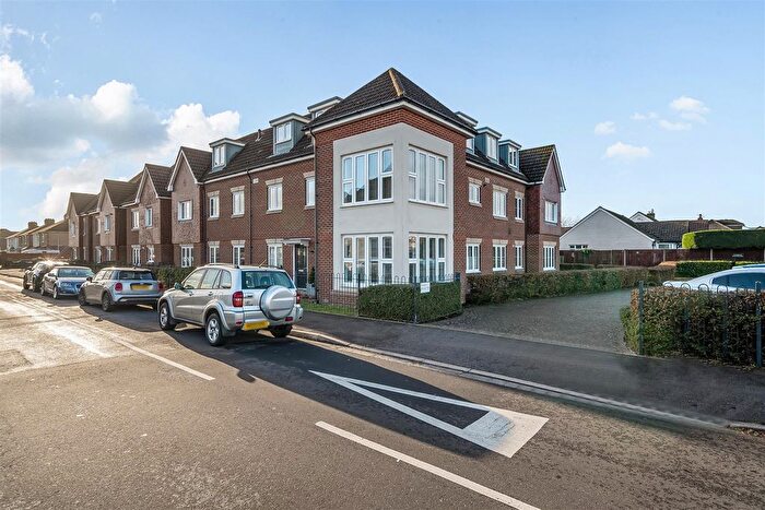 1 Bedroom Flat For Sale In Nelson Avenue, Portchester, PO16