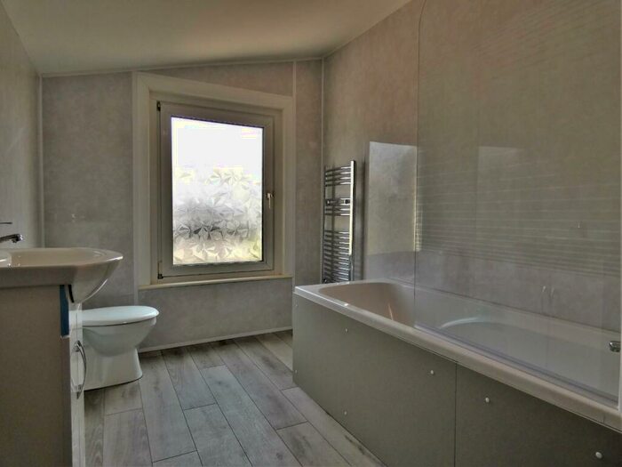 2 Bedroom House To Rent In Howard Road, Dartford, DA1